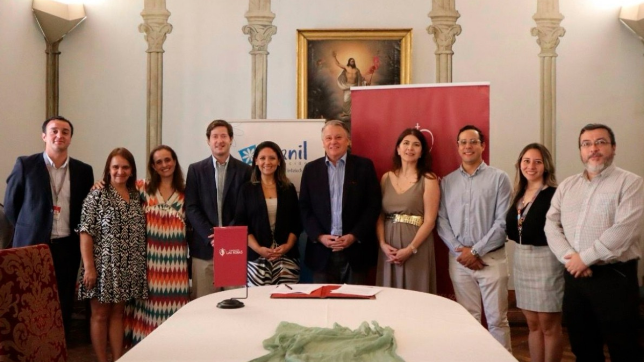 Fundación Coanil y Fundación Las Rosas suscriben alianza para fortalecer la capacitación en el cuidado de personas mayores
