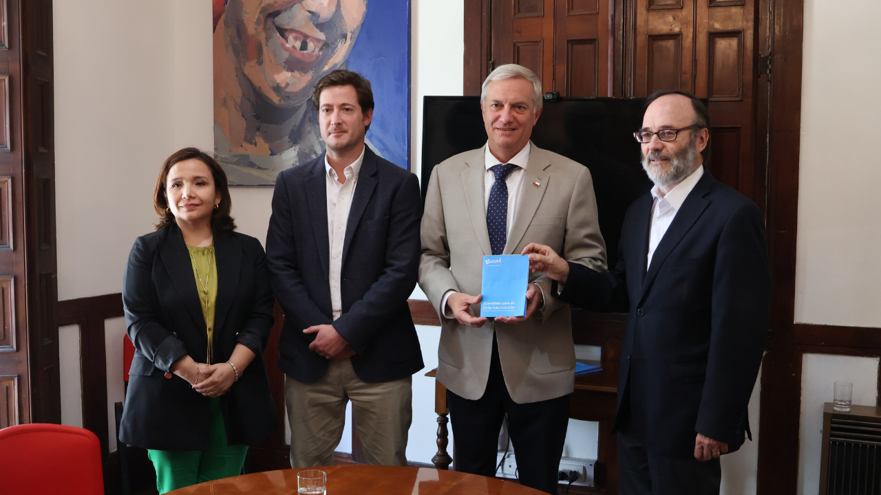 Fundación Coanil recibe visita de José Antonio Kast para compartir propuestas sobre discapacidad intelectual e inclusión