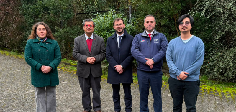 Subsecretario de la Niñez Marcelo Sánchez visita Residencia Las Azaleas de Puerto Montt